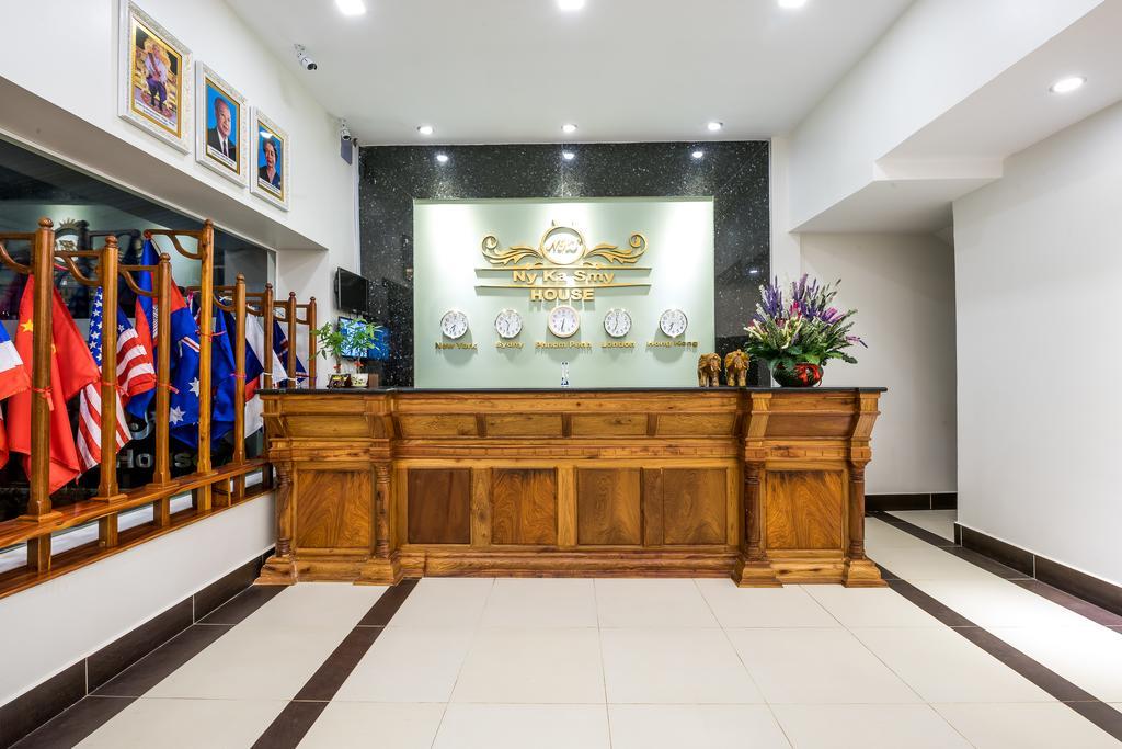 Ny Ka Smy Hotel Phnom-Penh Buitenkant foto