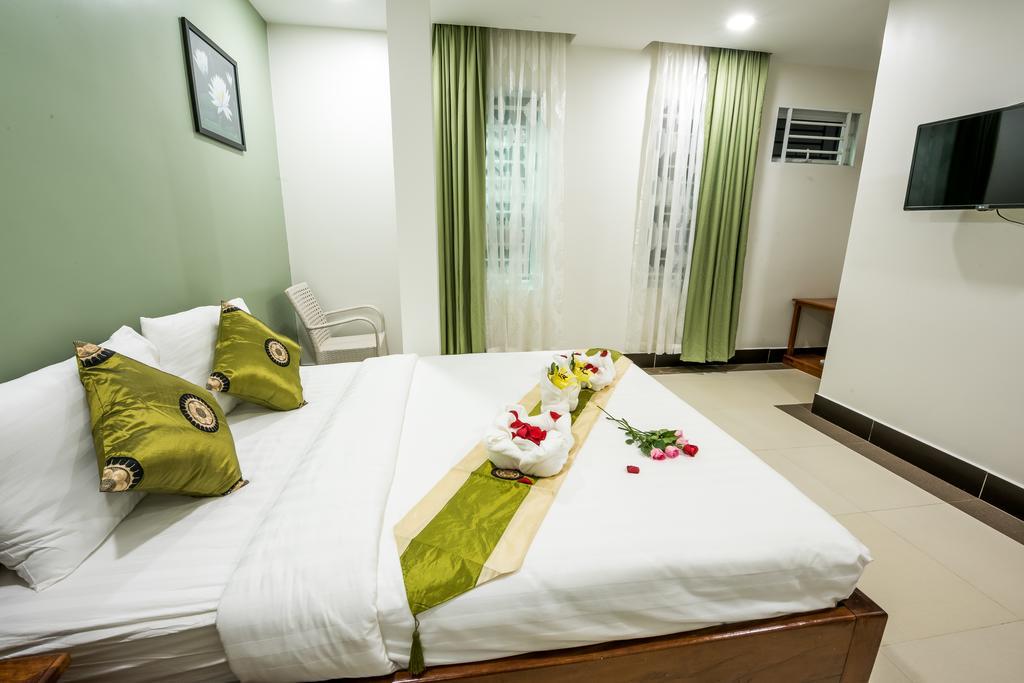 Ny Ka Smy Hotel Phnom-Penh Buitenkant foto