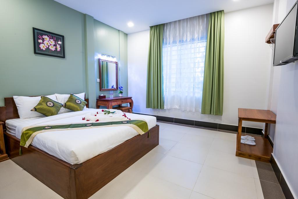 Ny Ka Smy Hotel Phnom-Penh Buitenkant foto